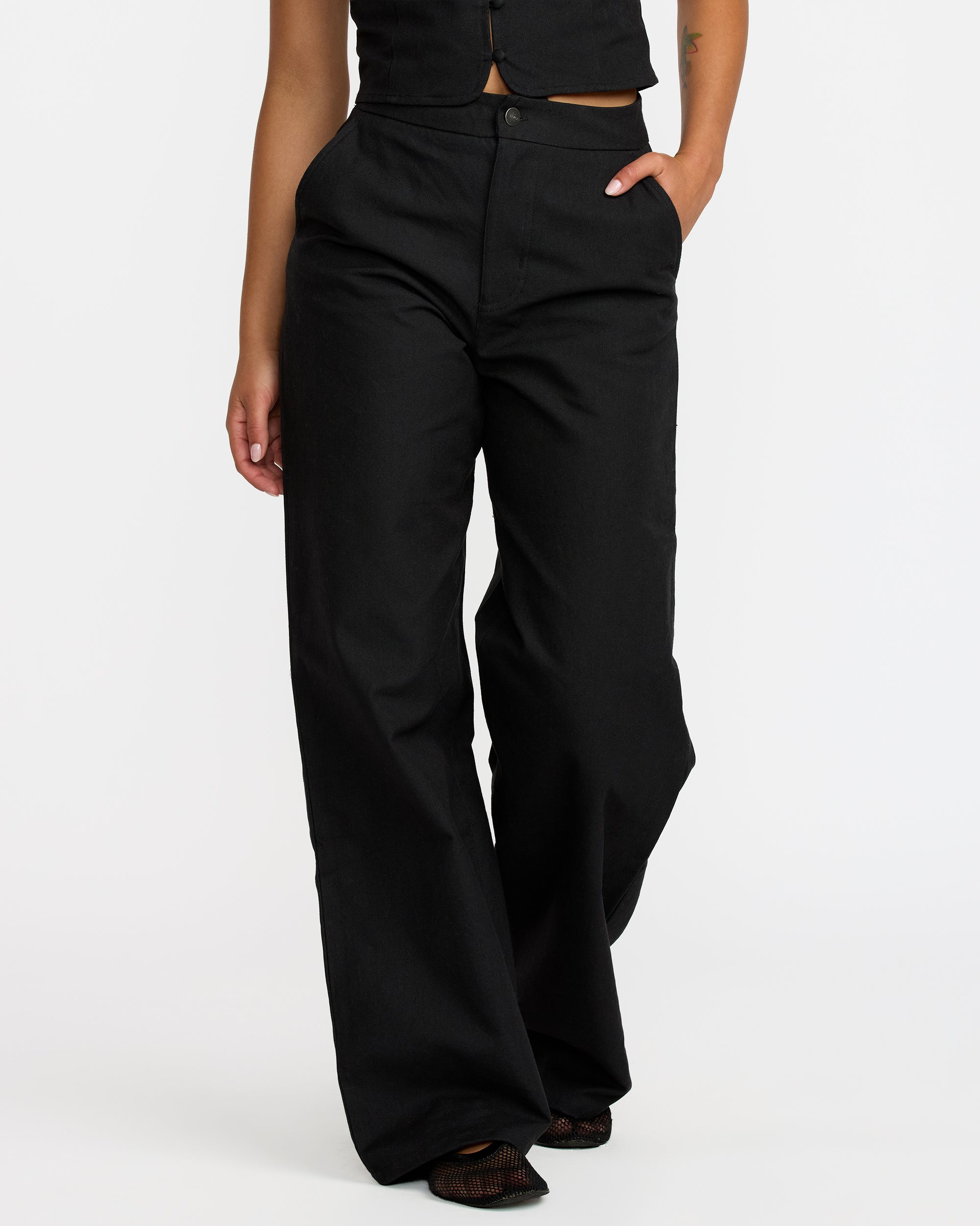 Bonnie Pant - Image 2