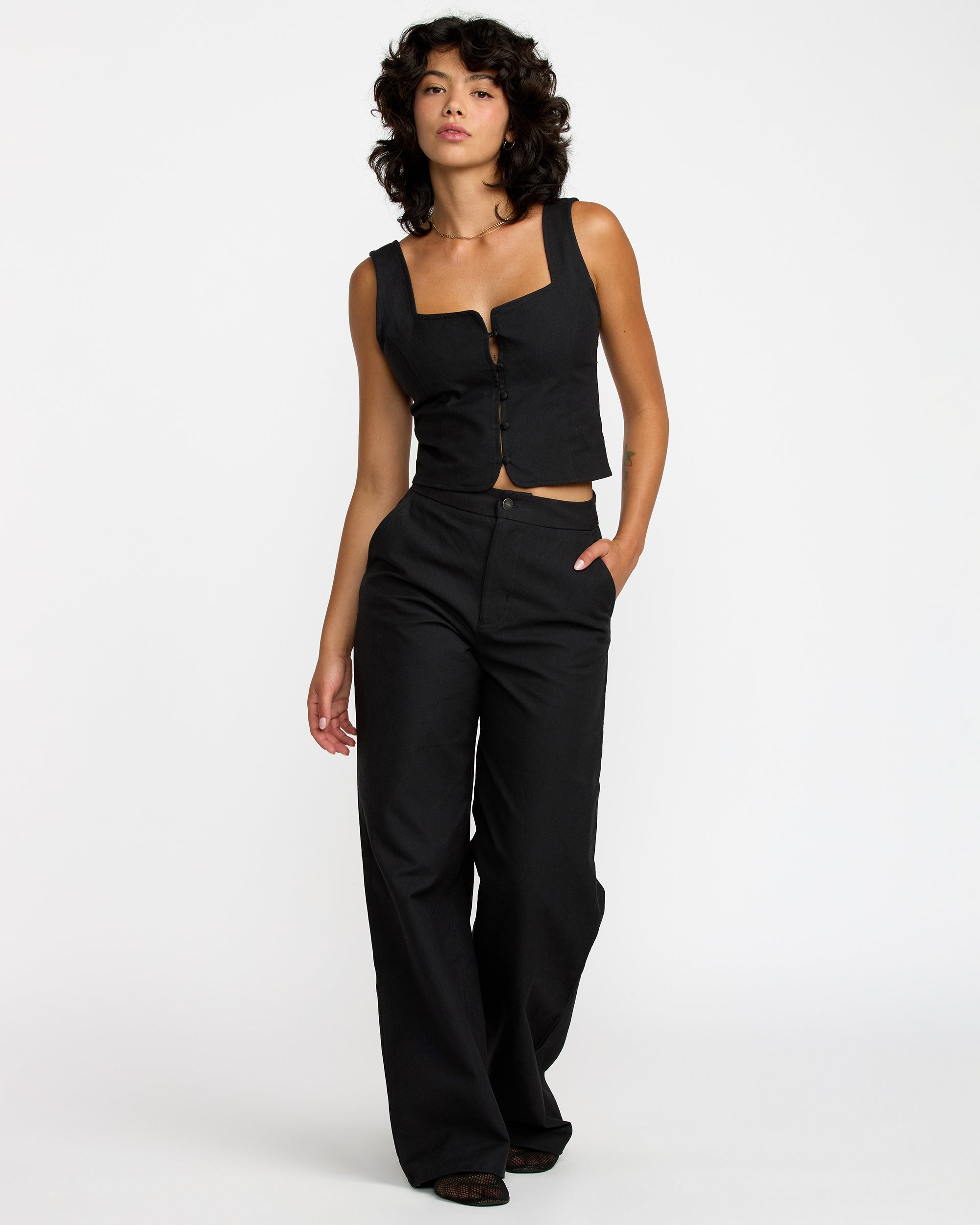 Bonnie Pant - Image 7