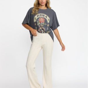 Ava Pant
