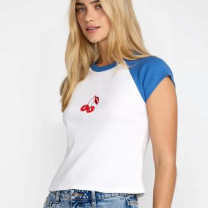 Roam Raglan