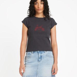 Ribbed Slim Tee