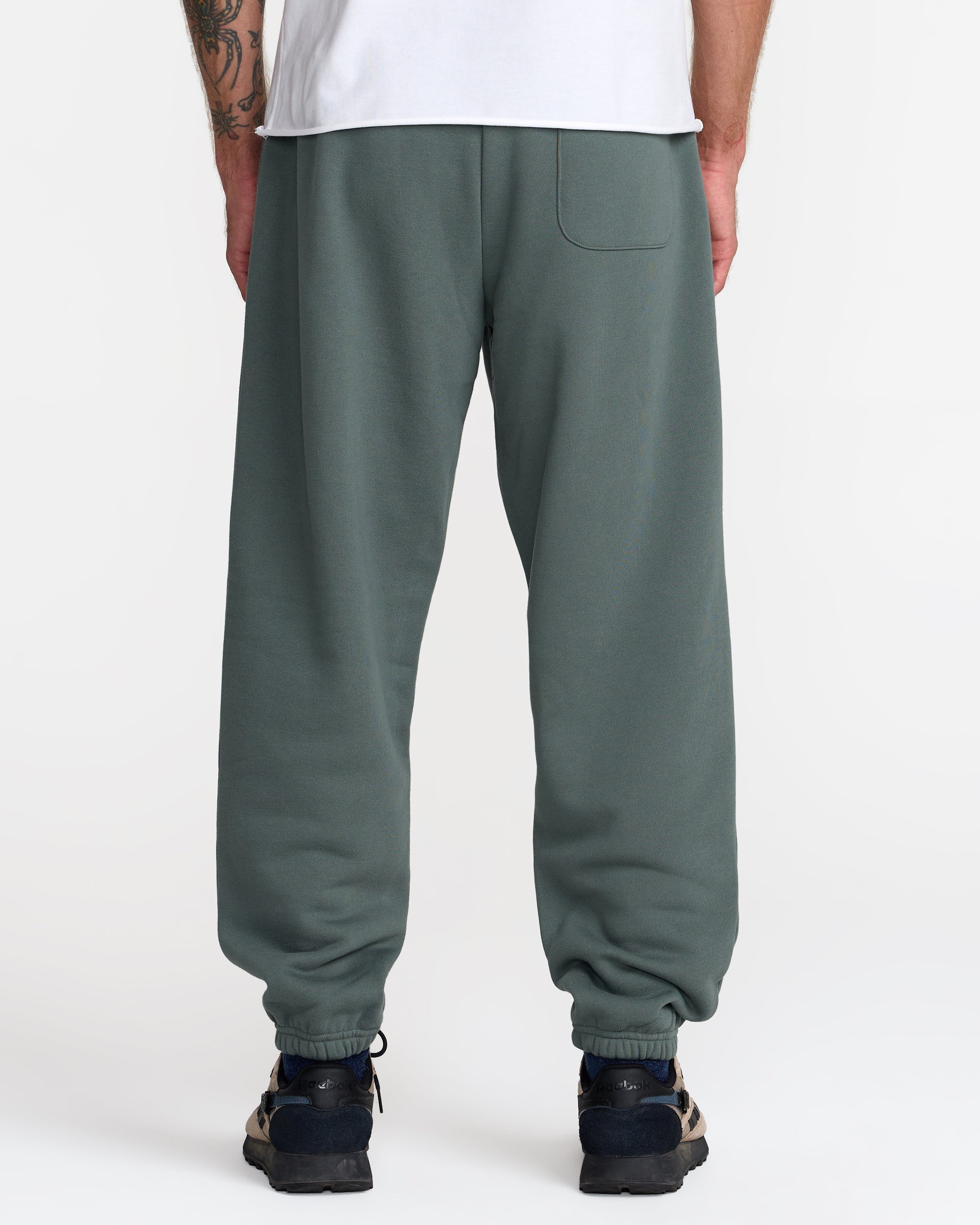 VA Essential Sweatpant - Image 4