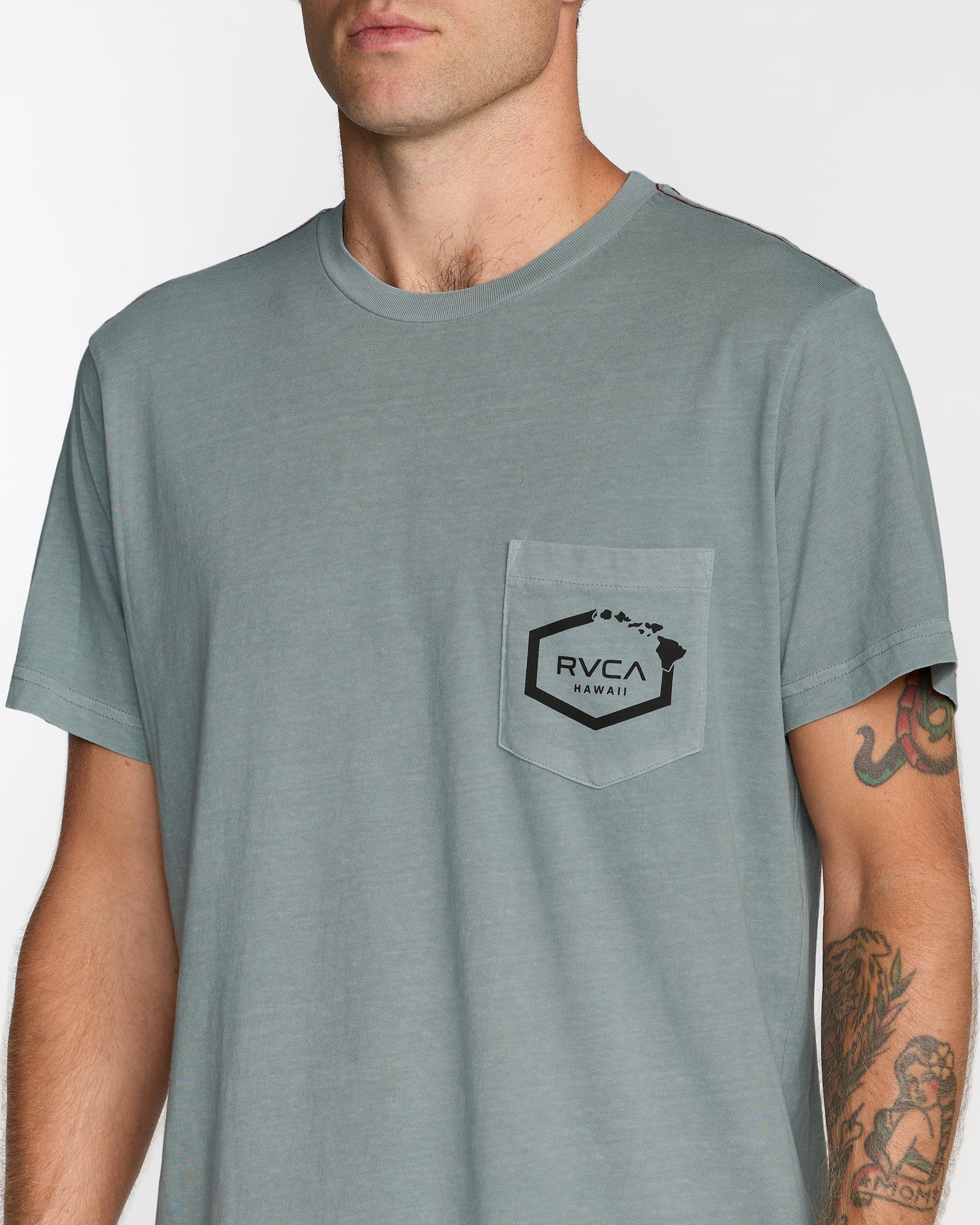 Island Hex Pocket Short Sleeve Tee - Image 4